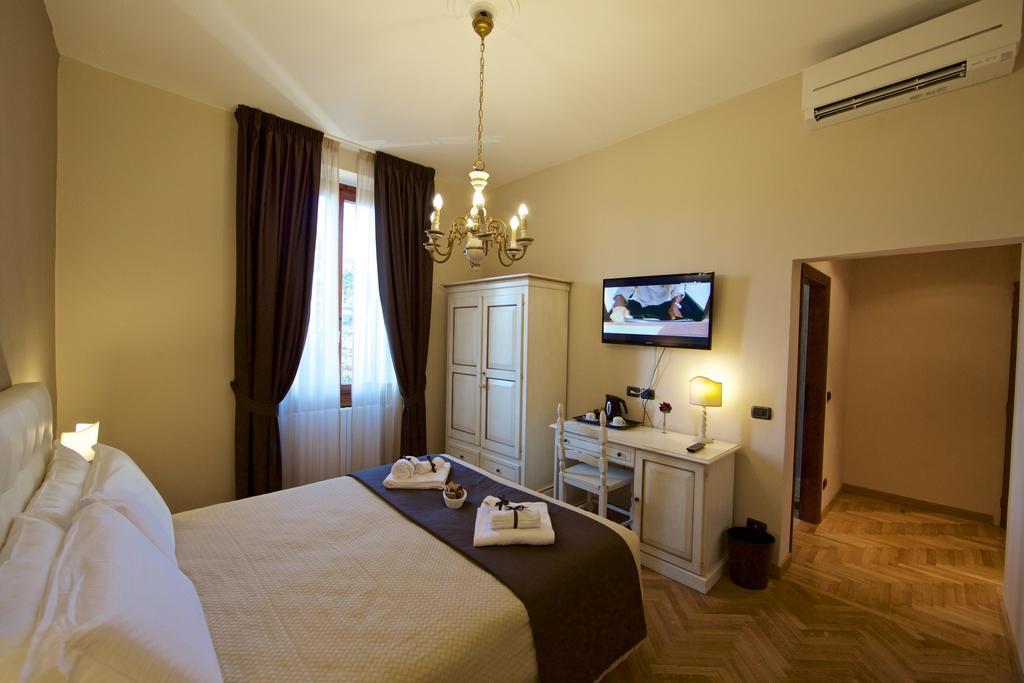 فلورنس I Cipressi Del Poggio B&B الغرفة الصورة